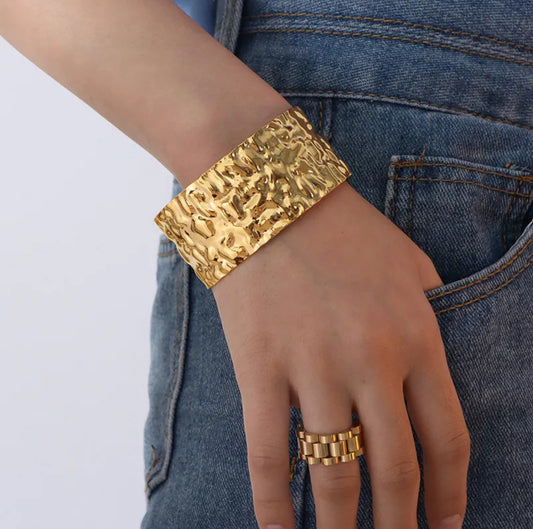 Tums Bangle