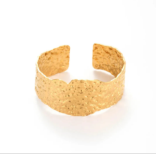 Zoe Bangle