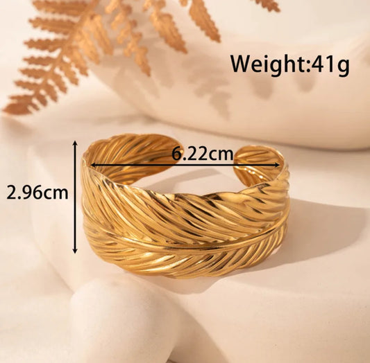 Bella Bangle